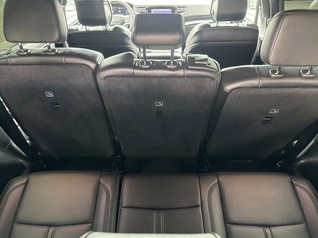 Certified 2024 Jeep Wagoneer 4WD w/ HD Trailer Tow Package image 32