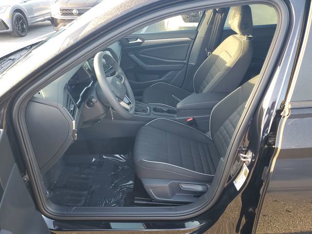 Used 2023 Volkswagen Jetta Sport image 16