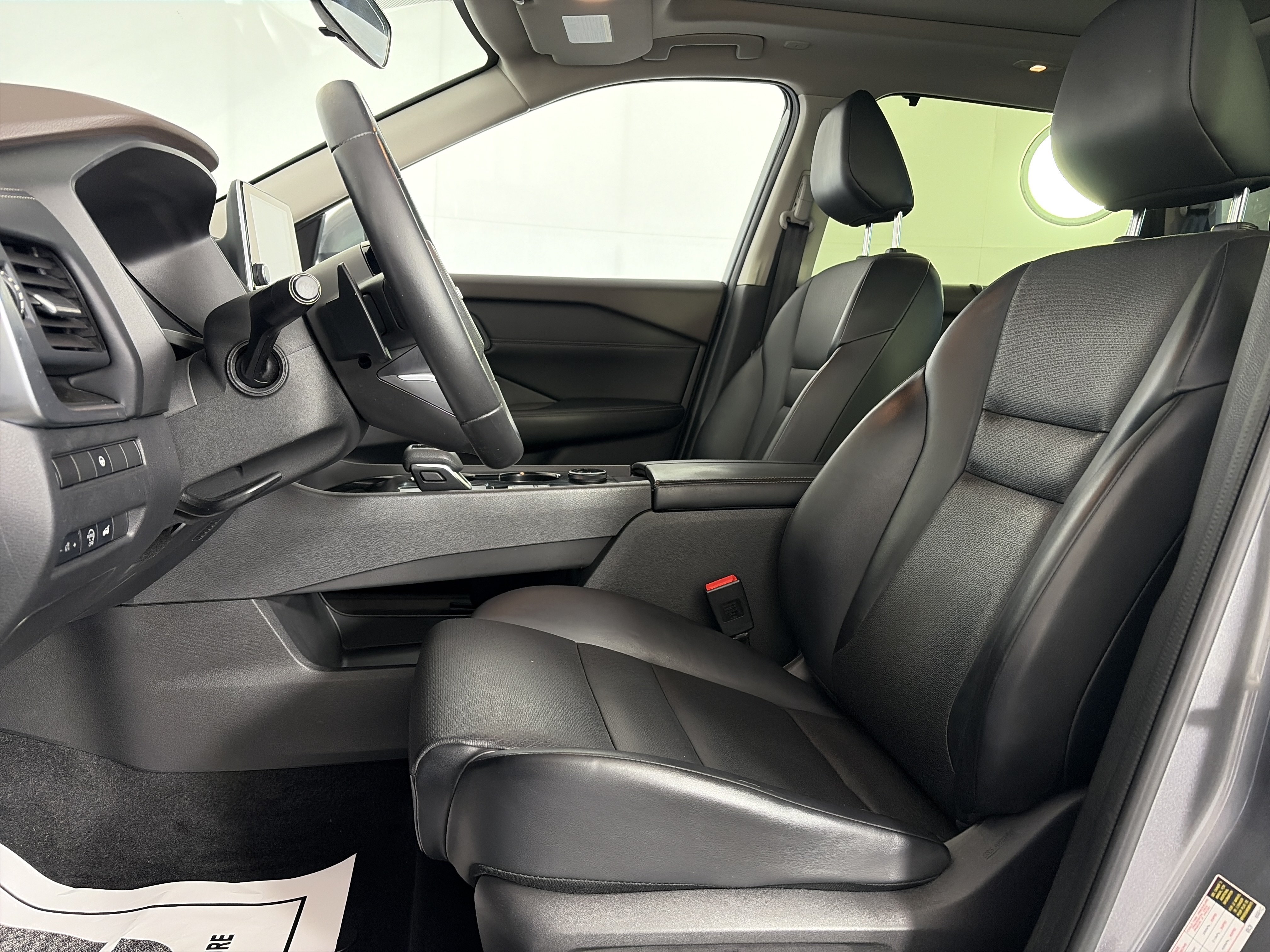 Certified 2023 Nissan Rogue SV w/ SV Premium B Package AWD/4WD image 7