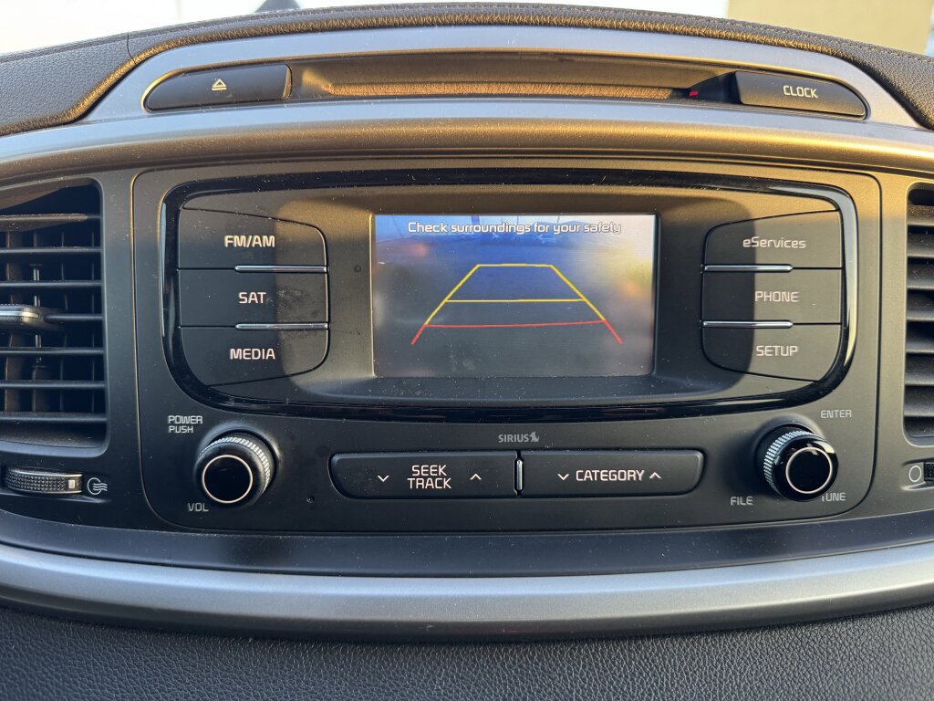 Used 2016 Kia Sorento LX w/ LX Convenience Package image 25