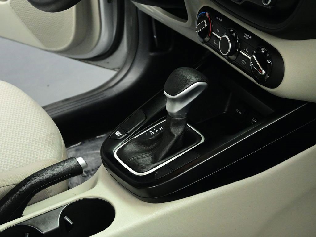 Used 2020 Kia Soul LX image 25