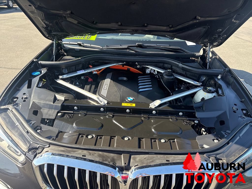 Used 2022 BMW X5 xDrive45e w/ Executive Package AWD/4WD image 15