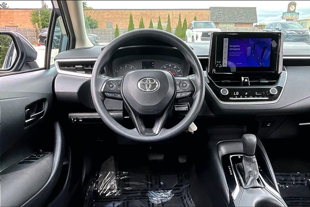 Used 2024 Toyota Corolla LE FWD image 17