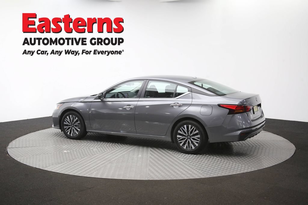 Used 2025 Nissan Altima 2.5 SV FWD image 62