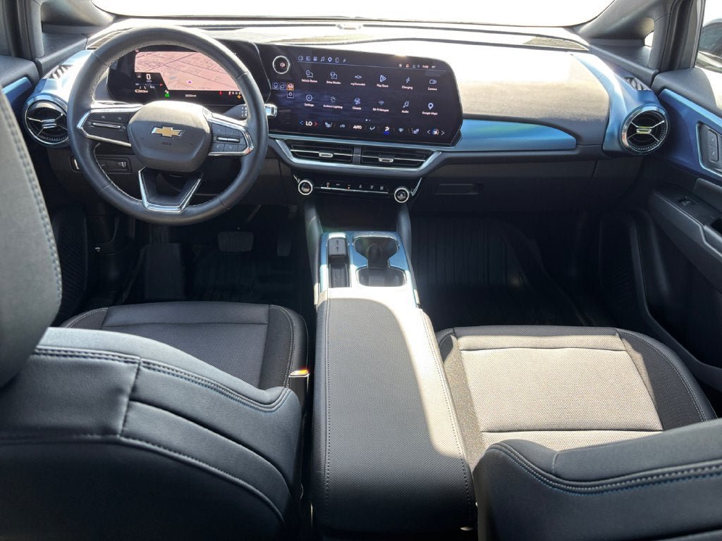 Certified 2024 Chevrolet Equinox EV LT w/ LPO, Blackout Package AWD/4WD image 12