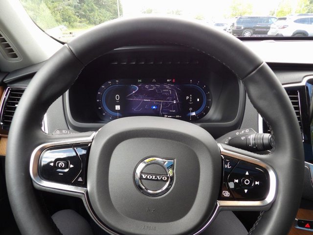 Certified 2024 Volvo XC90 B6 Plus w/ Protection Package Premier image 15