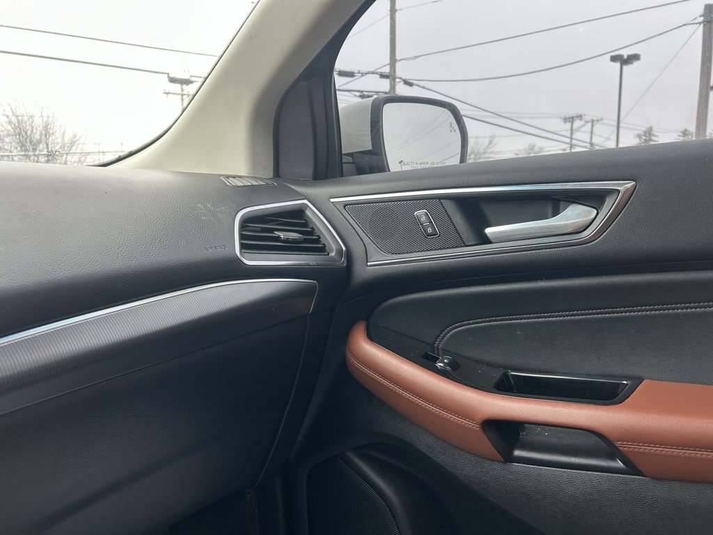Used 2018 Ford Edge Titanium w/ Equipment Group 302A image 26