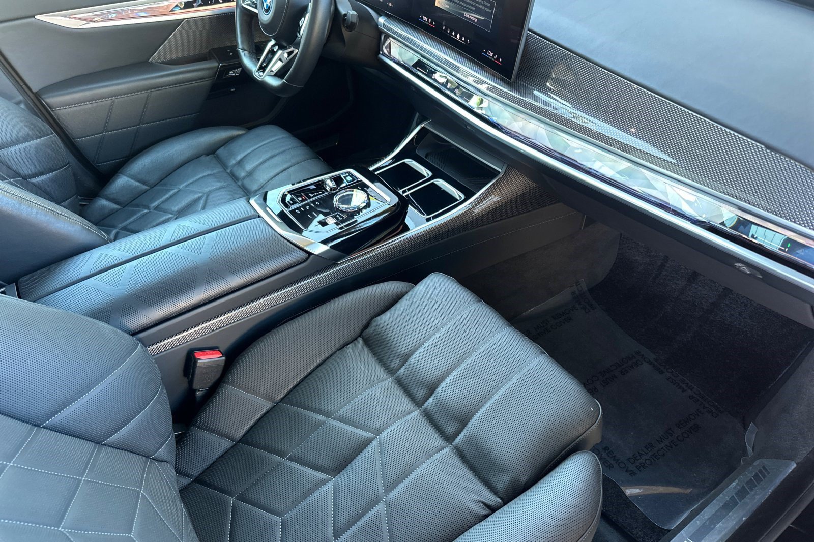 Used 2023 BMW i7 xDrive60 AWD/4WD image 19