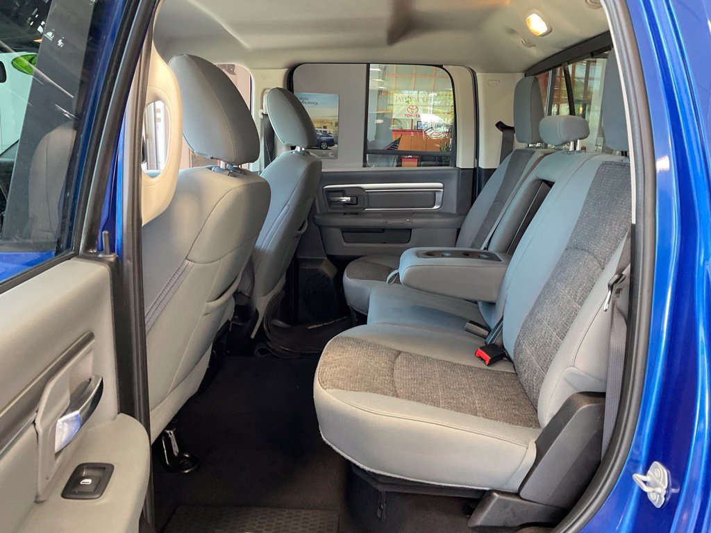 Used 2019 RAM 1500 Classic SLT w/ Luxury Group AWD/4WD image 21