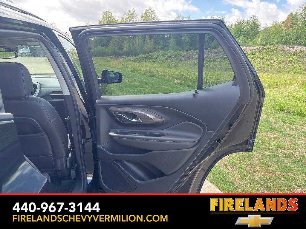Used 2023 GMC Terrain Denali w/ Black Diamond Edition AWD/4WD image 47