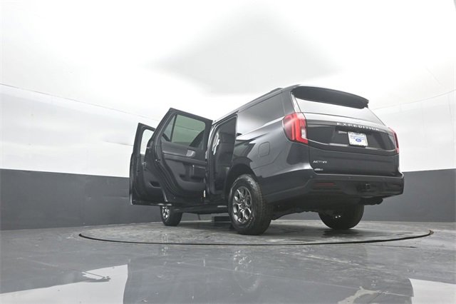 New 2026 Ford Expedition Active image 42