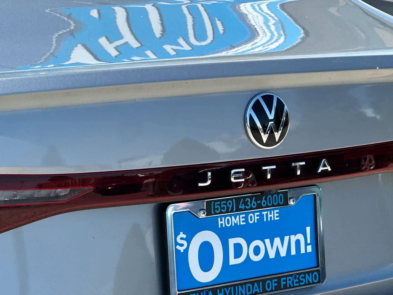 Used 2025 Volkswagen Jetta SE FWD image 27