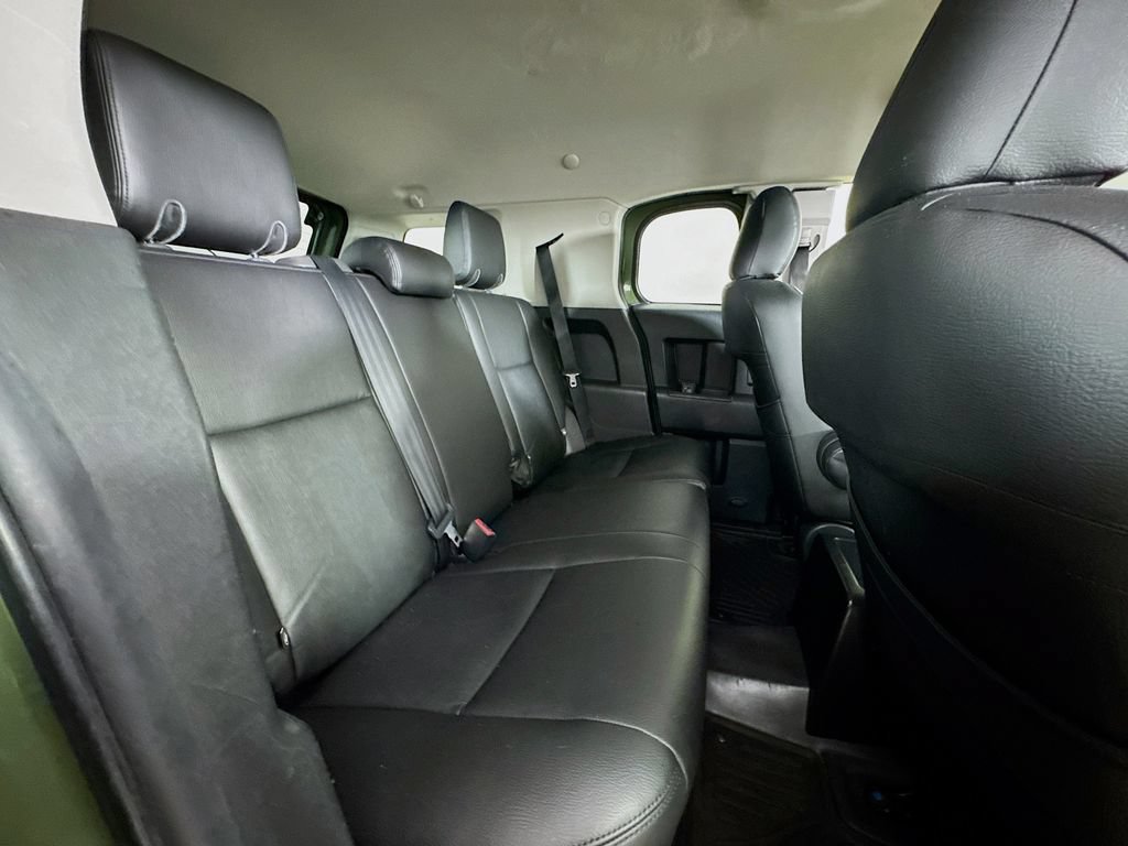 Used 2014 Toyota FJ Cruiser 4WD w/ Convenience Package image 32