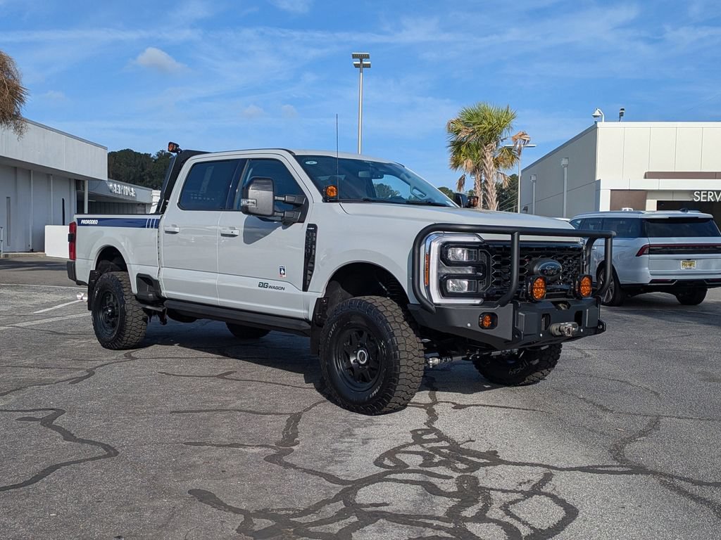 New 2026 Ford F250 Lariat w/ Black Appearance Package AWD/4WD image 2