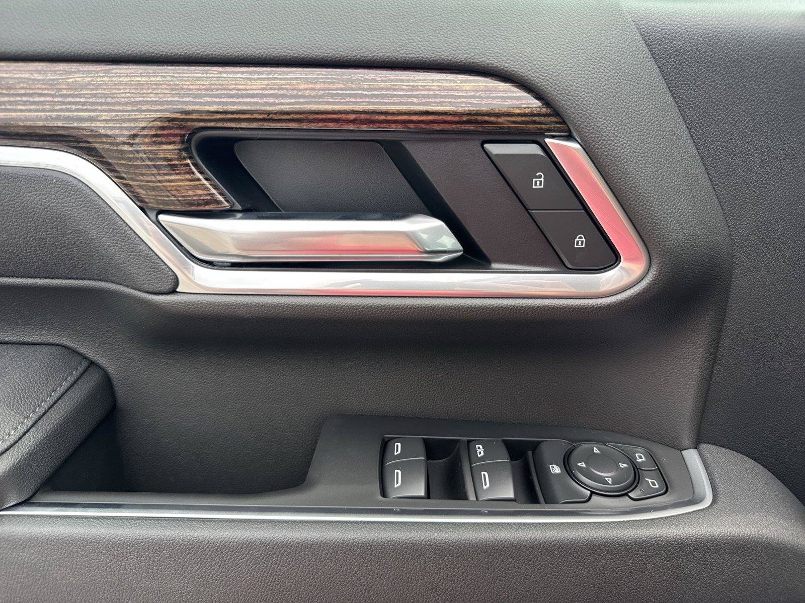 New 2026 GMC Sierra 2500 SLE AWD/4WD image 13
