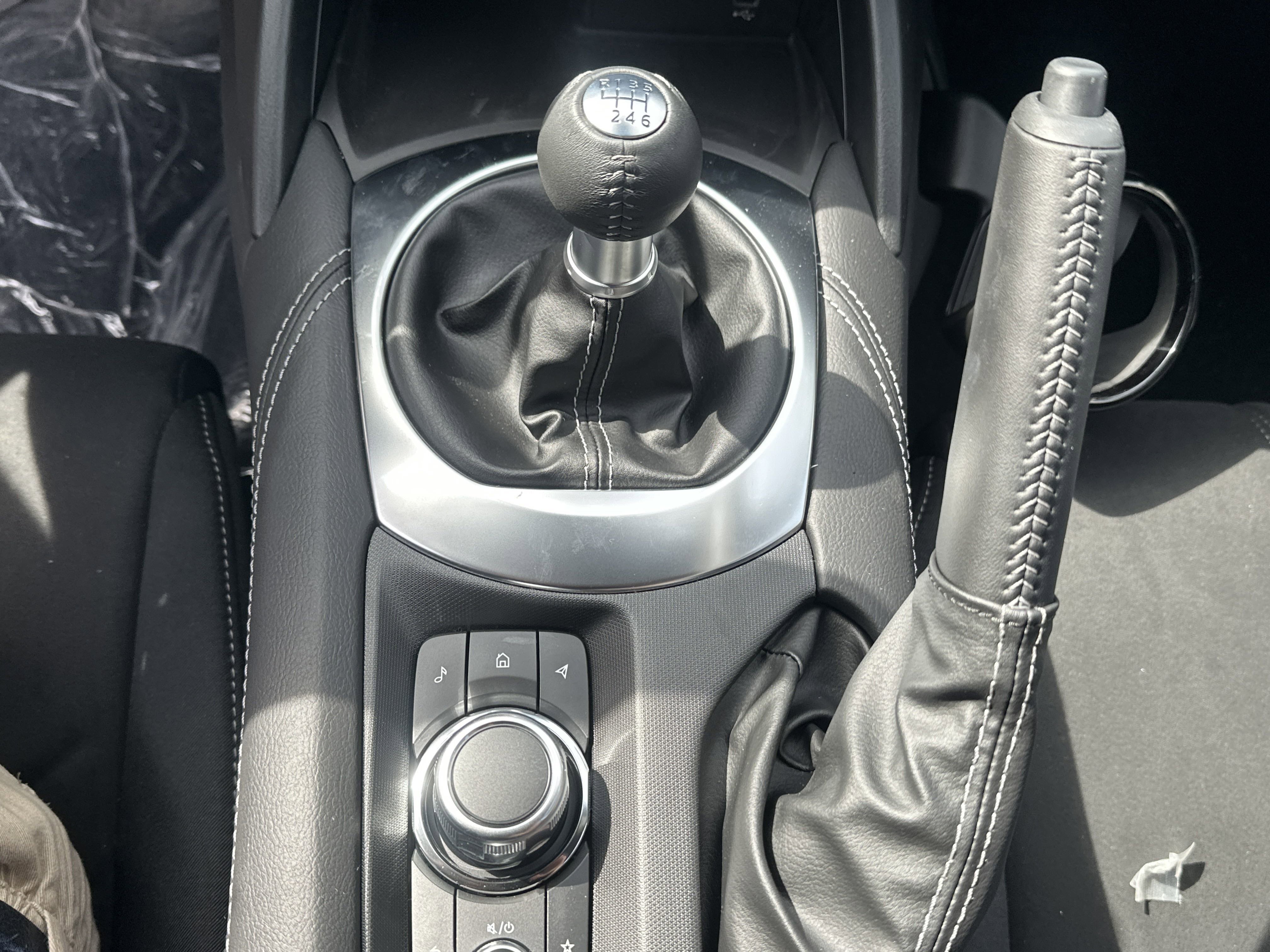 New 2025 MAZDA MX-5 Miata Club w/ Interior Package image 15