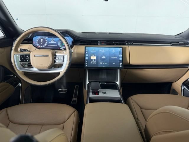 Certified 2025 Land Rover Range Rover Autobiography AWD/4WD image 28