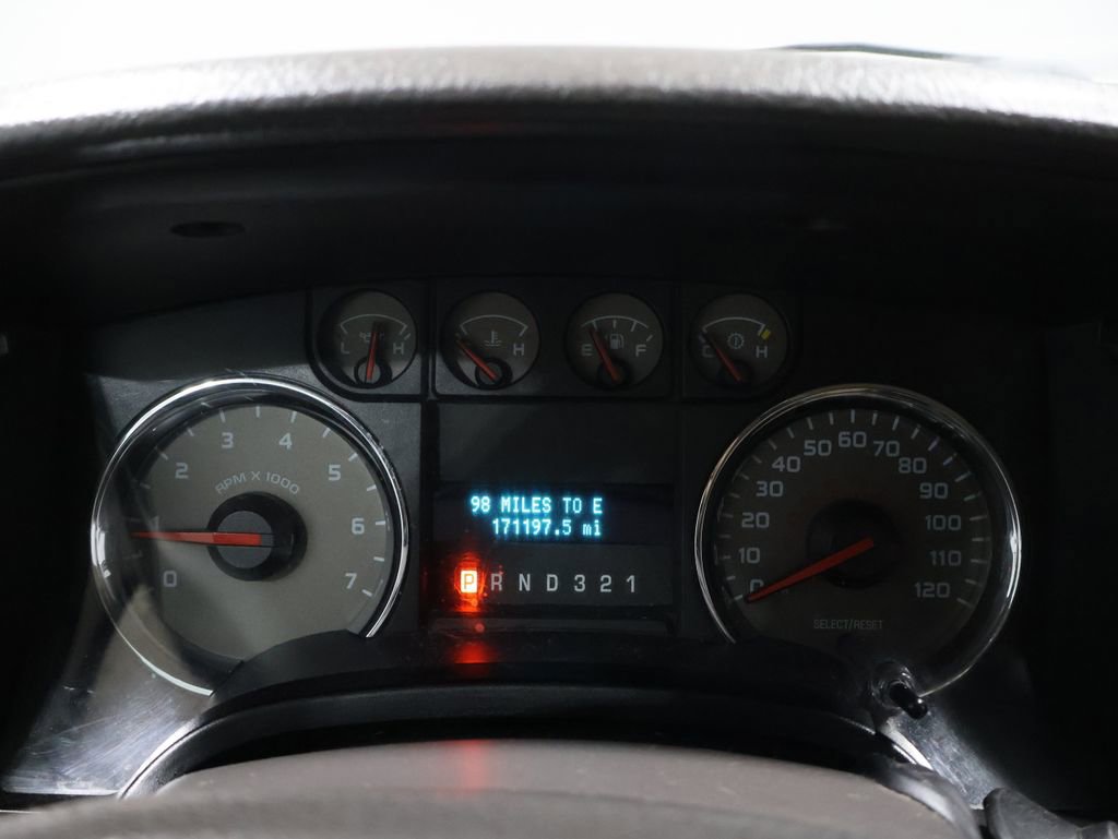 Used 2010 Ford F150 XLT image 32