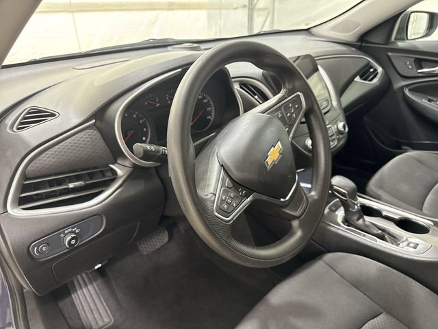 Used 2025 Chevrolet Malibu LT FWD image 10