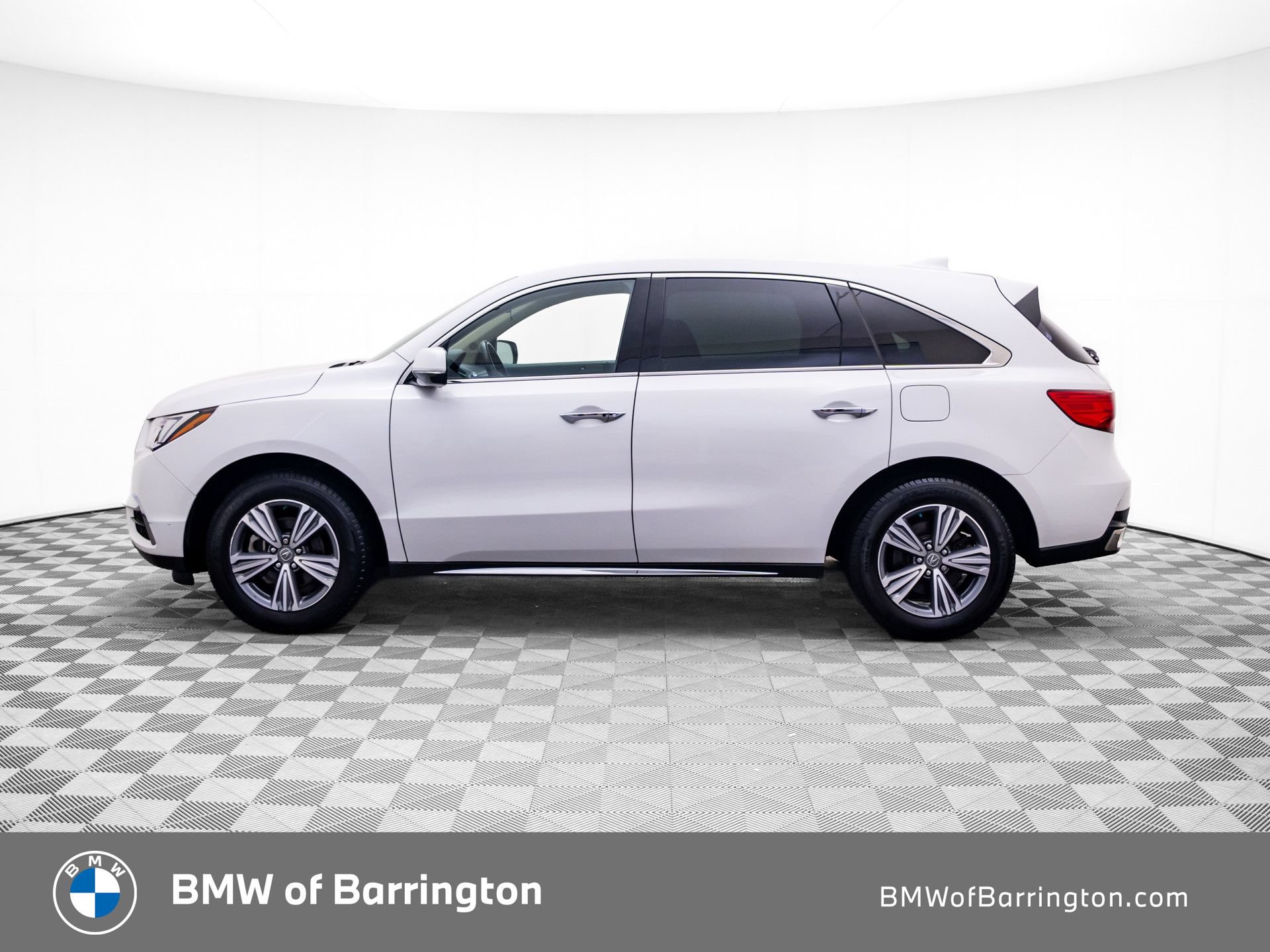 Used 2020 Acura MDX SH-AWD image 2