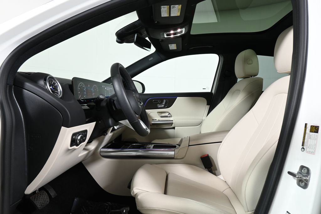 Certified 2026 Mercedes-Benz GLA 250 4MATIC image 3