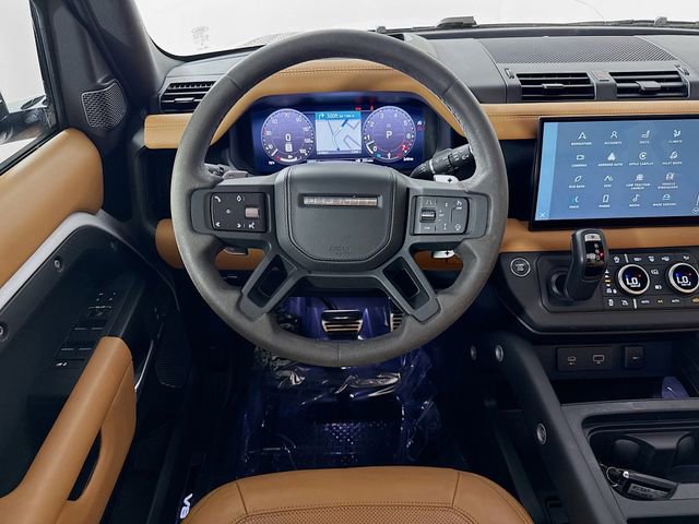 Used 2023 Land Rover Defender 110 V8 AWD/4WD image 25