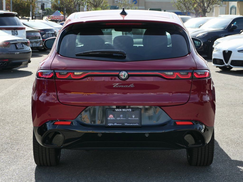 New 2025 Alfa Romeo Tonale w/ Premium Package image 3