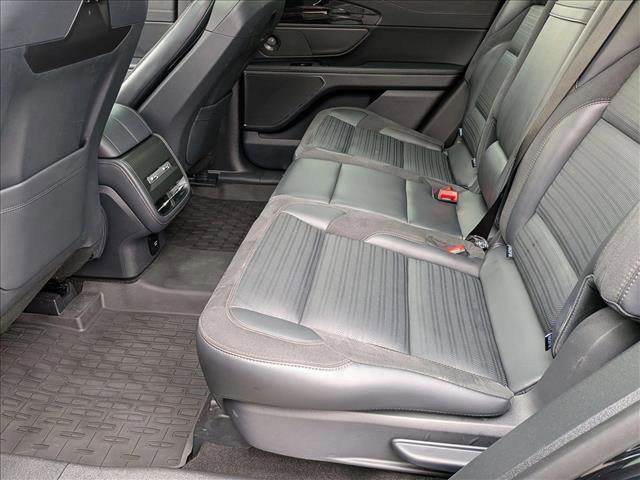 Used 2024 Lincoln Nautilus Reserve w/ Equipment Group 202A image 18