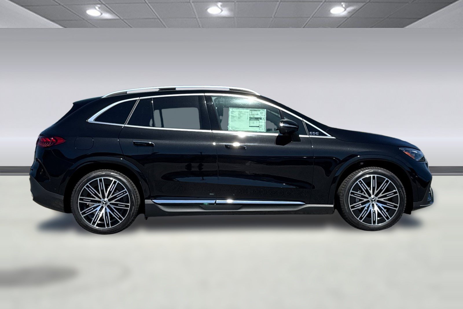 Used 2027 Mercedes-Benz EQE 320 4MATIC SUV image 8