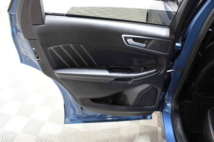 Used 2020 Ford Edge ST w/ Cold Weather Package image 22