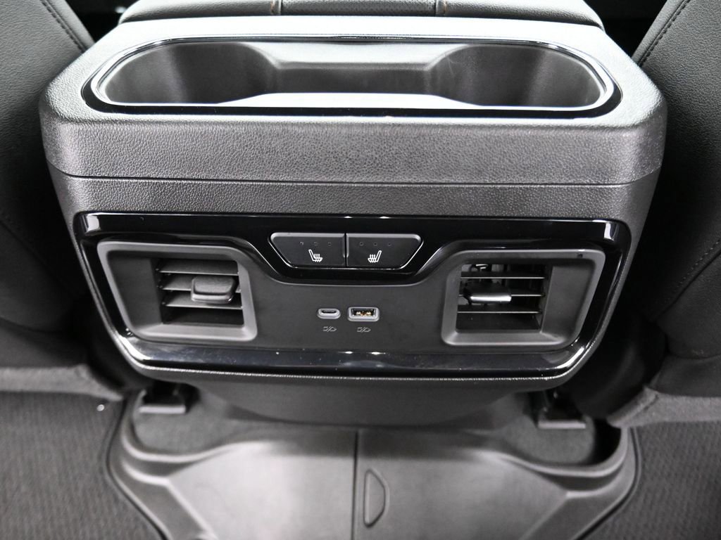 Used 2025 GMC Sierra 1500 AT4 image 31