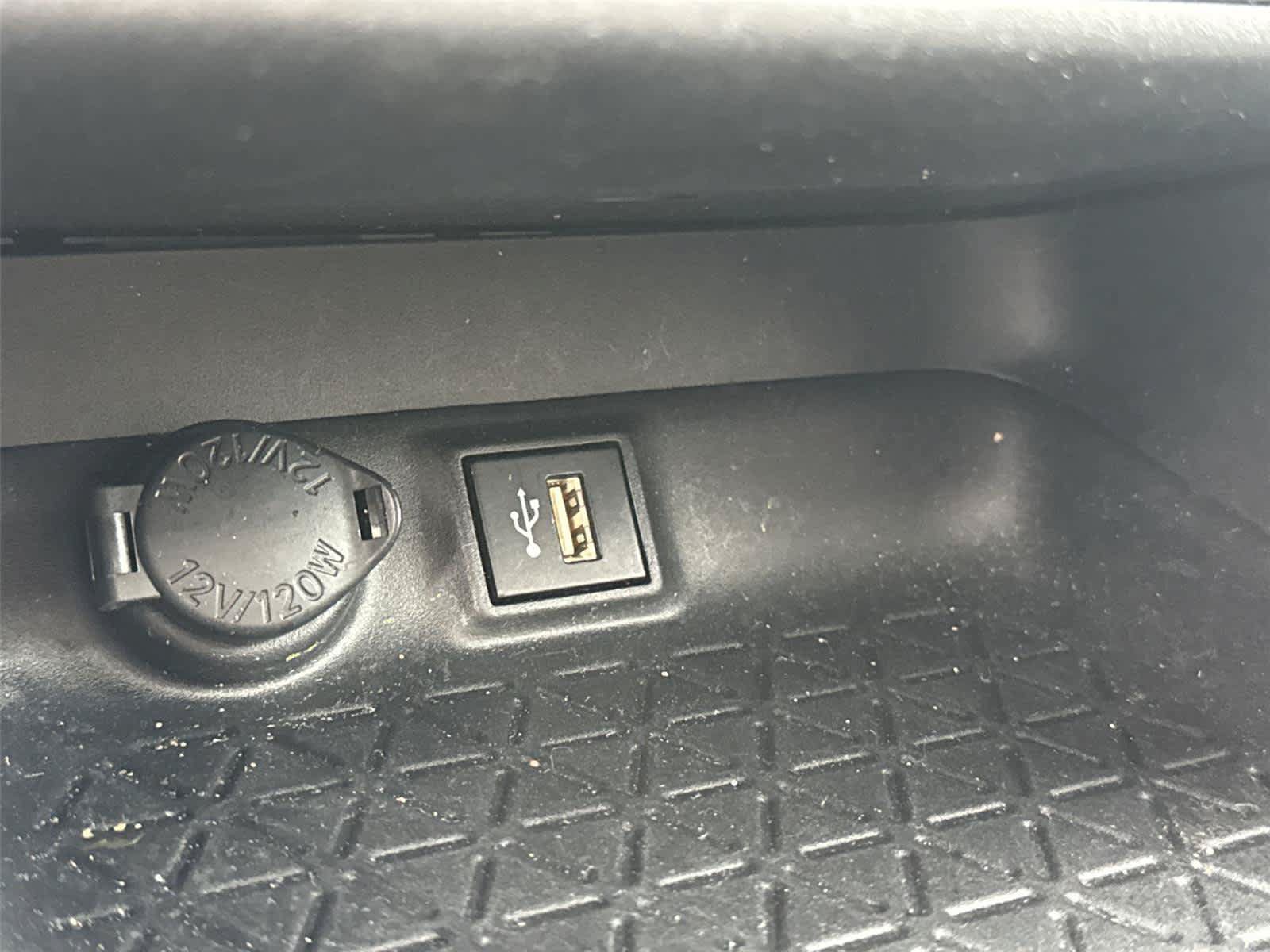 Used 2024 Toyota RAV4 XLE w/ Convenience Package AWD/4WD image 25