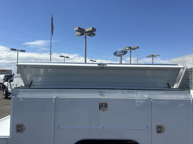 New 2025 Ford F550 XL 11Ft Scelzi Contractor Body image 12