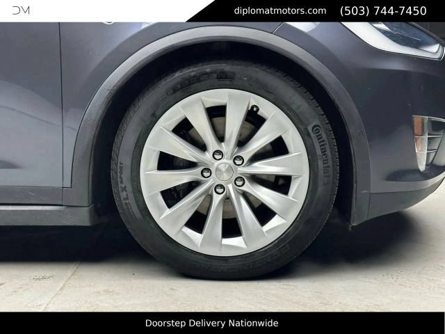 Used 2017 Tesla Model X AWD/4WD image 40