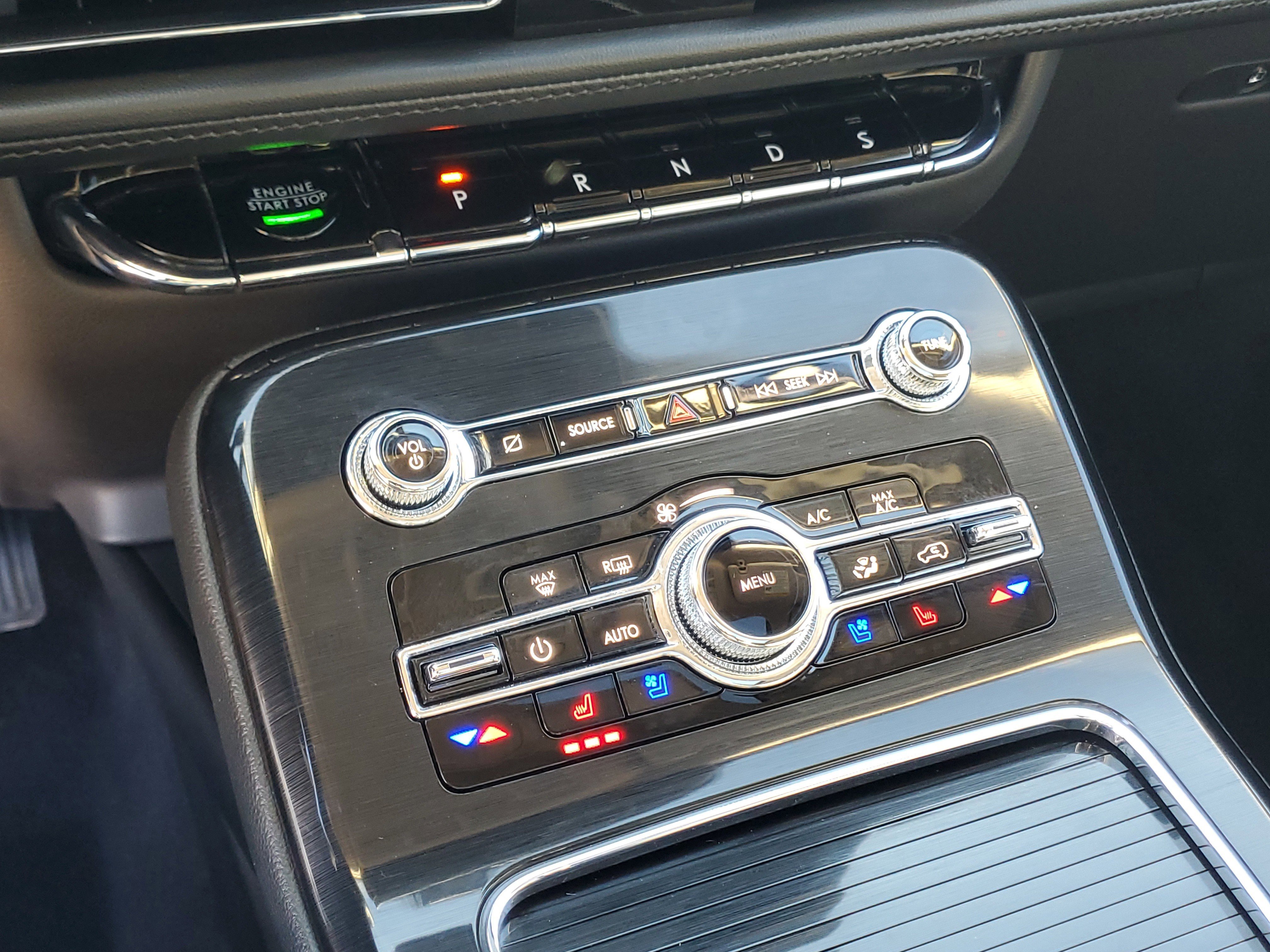 Certified 2023 Lincoln Nautilus Reserve w/ Monochromatic Package image 18