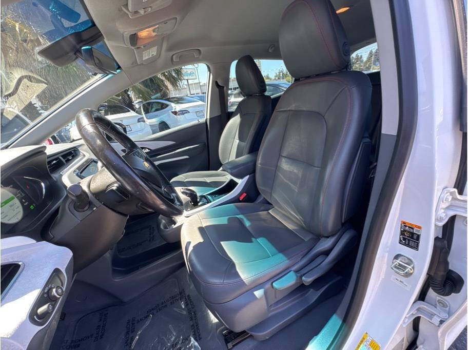 Used 2018 Chevrolet Bolt Premier w/ Infotainment Package FWD image 22