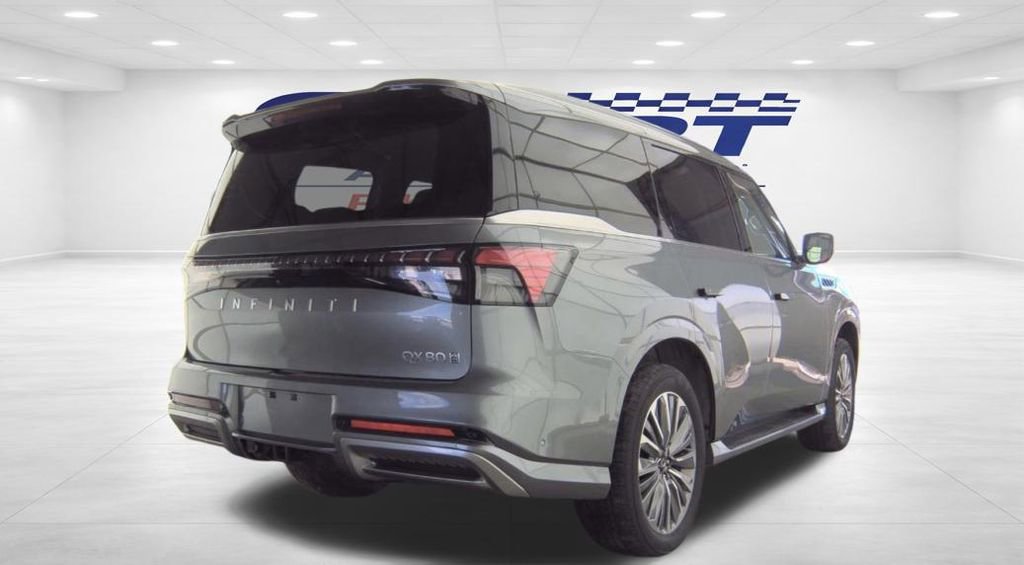 Used 2025 INFINITI QX80 Sensory AWD/4WD image 5