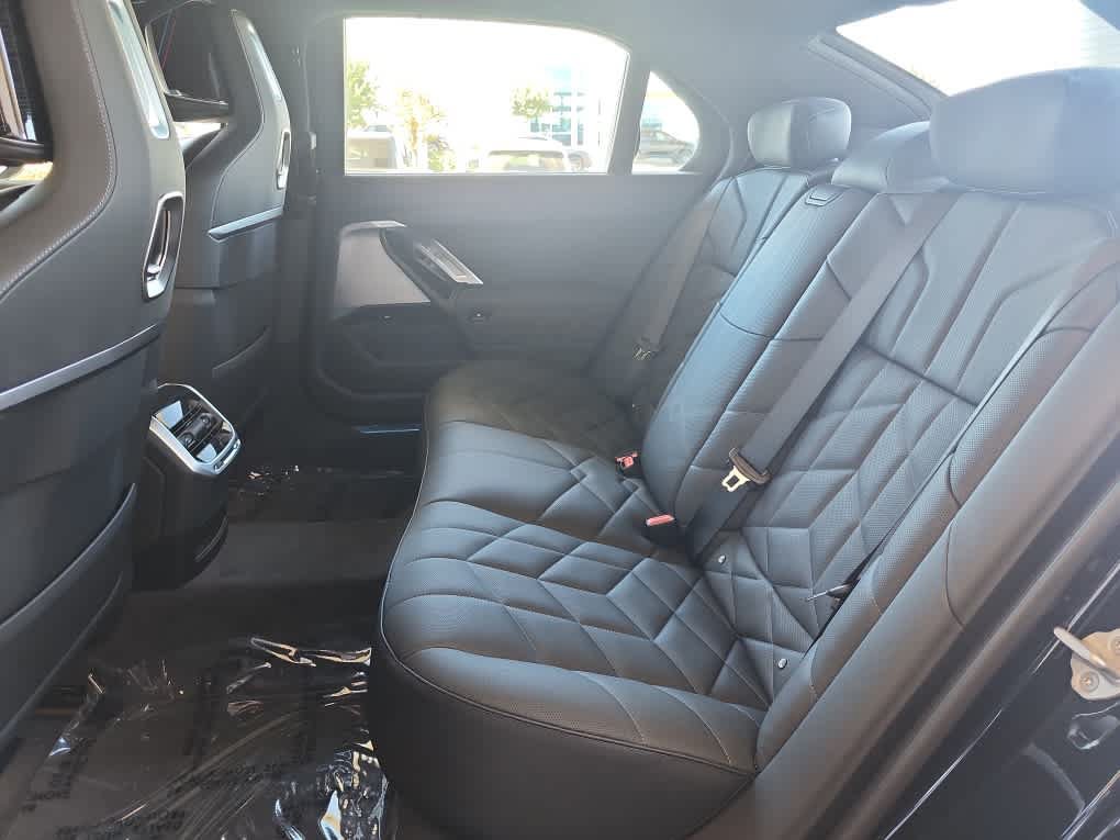 New 2026 BMW 750e xDrive w/ Executive Package AWD/4WD image 31