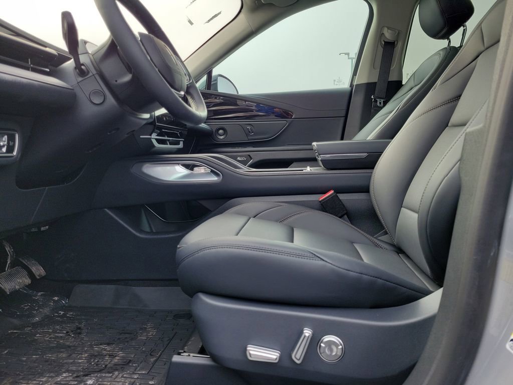 New 2026 Lincoln Nautilus Premier w/ Equipment Group 102A image 17