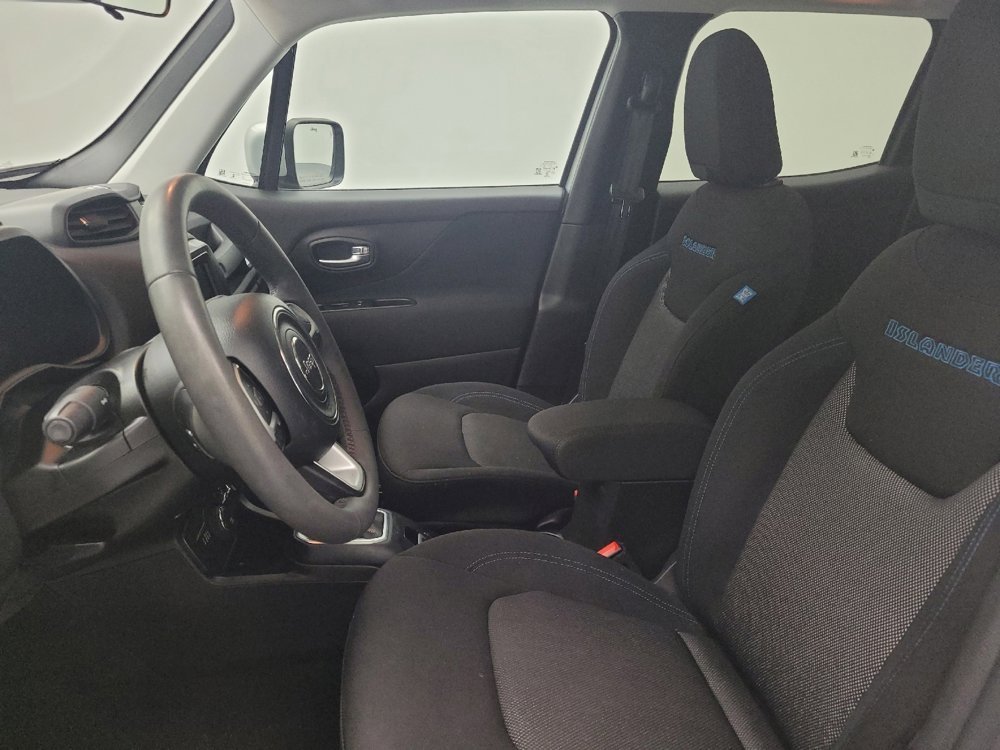 Used 2021 Jeep Renegade Latitude image 17