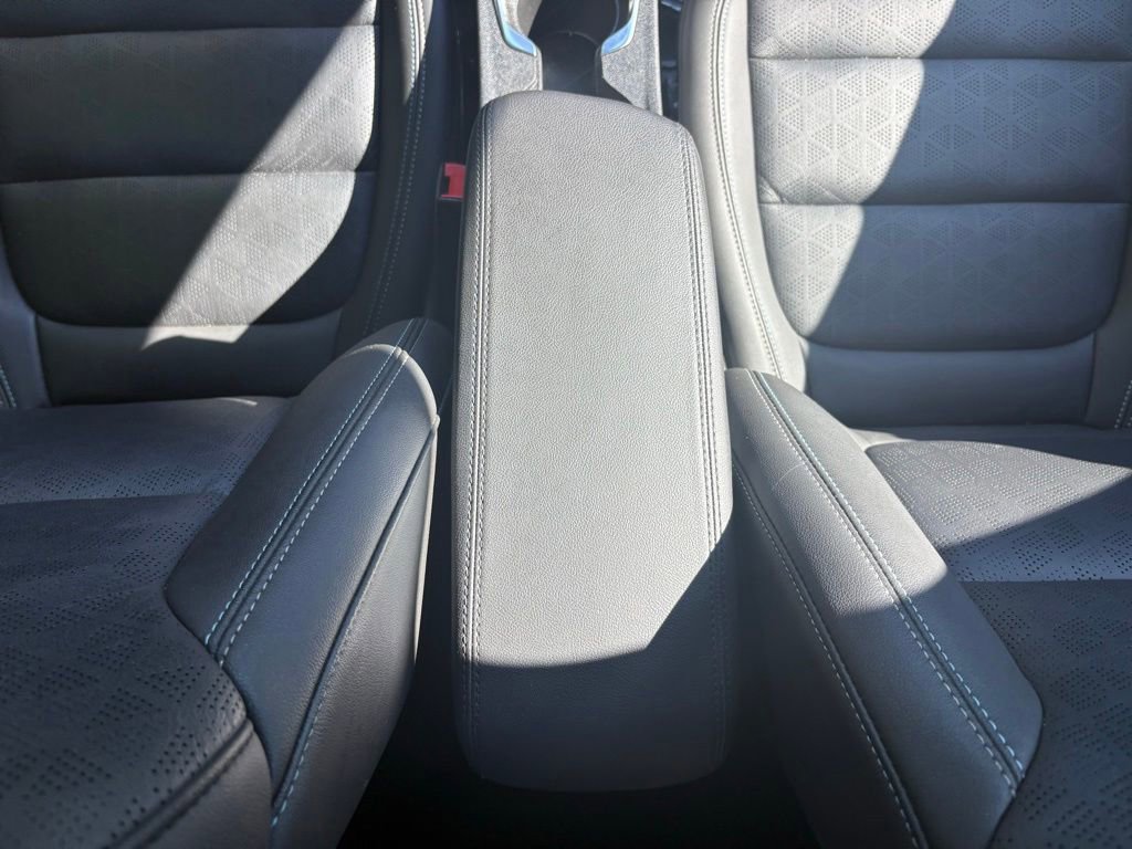 Used 2023 Chevrolet Bolt LT w/ Infotainment Package FWD image 16