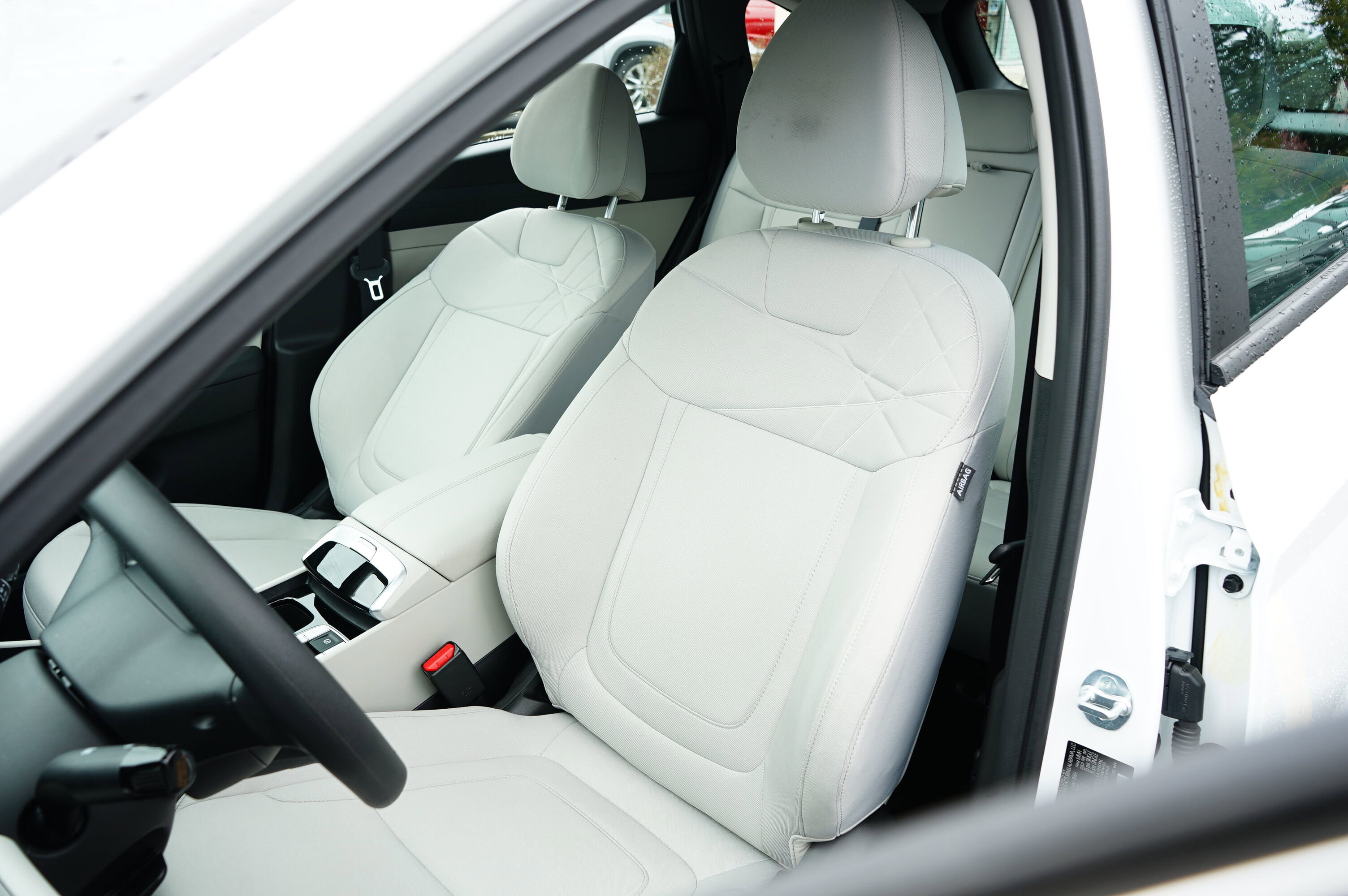 Used 2025 Hyundai Tucson SE image 14