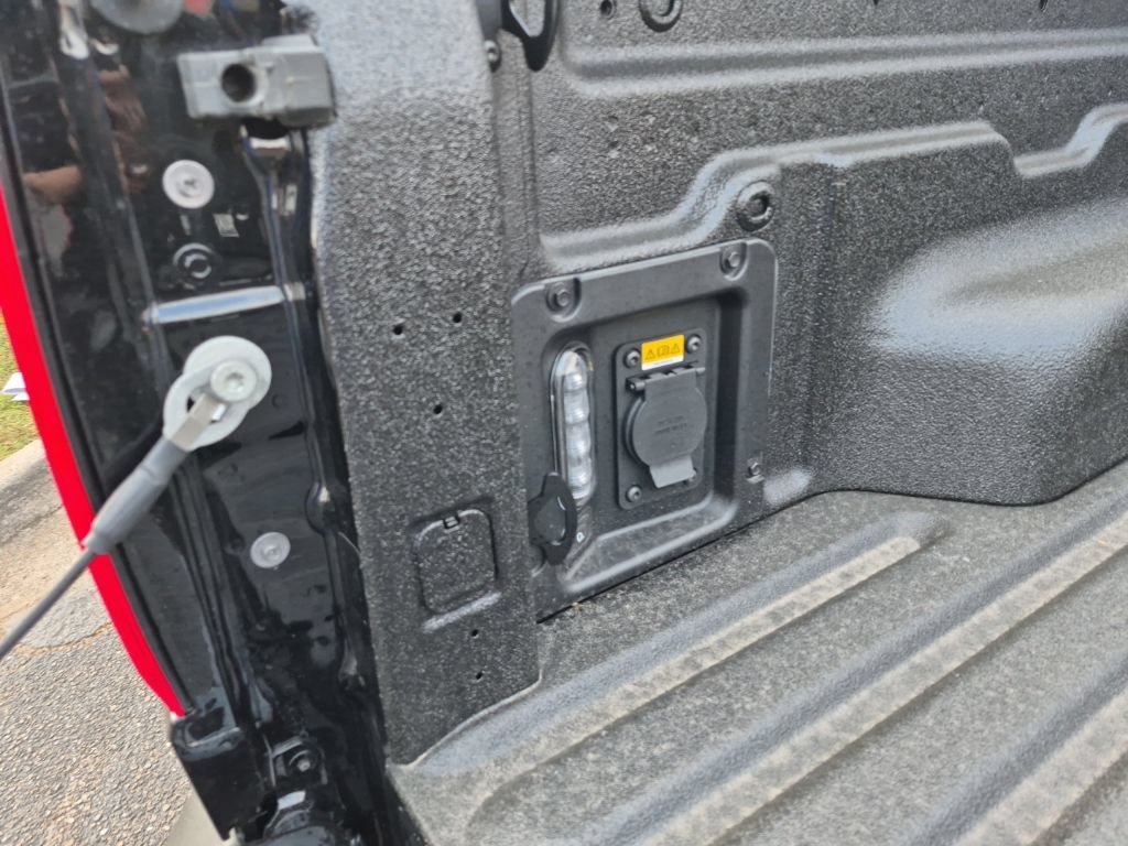 Used 2026 Ford Maverick XLT w/ XLT Luxury Package FWD image 19