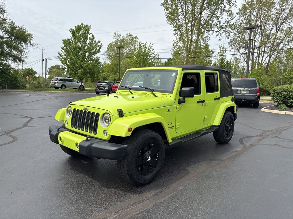 Used 2016 Jeep Wrangler Unlimited Sahara w/ Connectivity Group AWD/4WD image 3