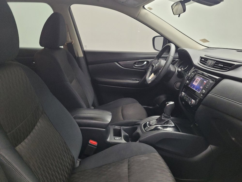 Used 2019 Nissan Rogue SV image 21