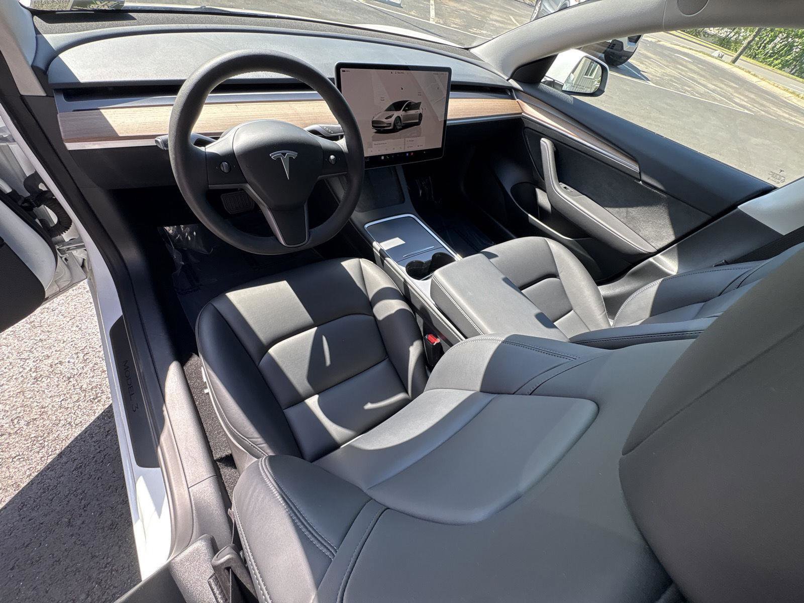 Used 2023 Tesla Model 3 Standard Range image 15