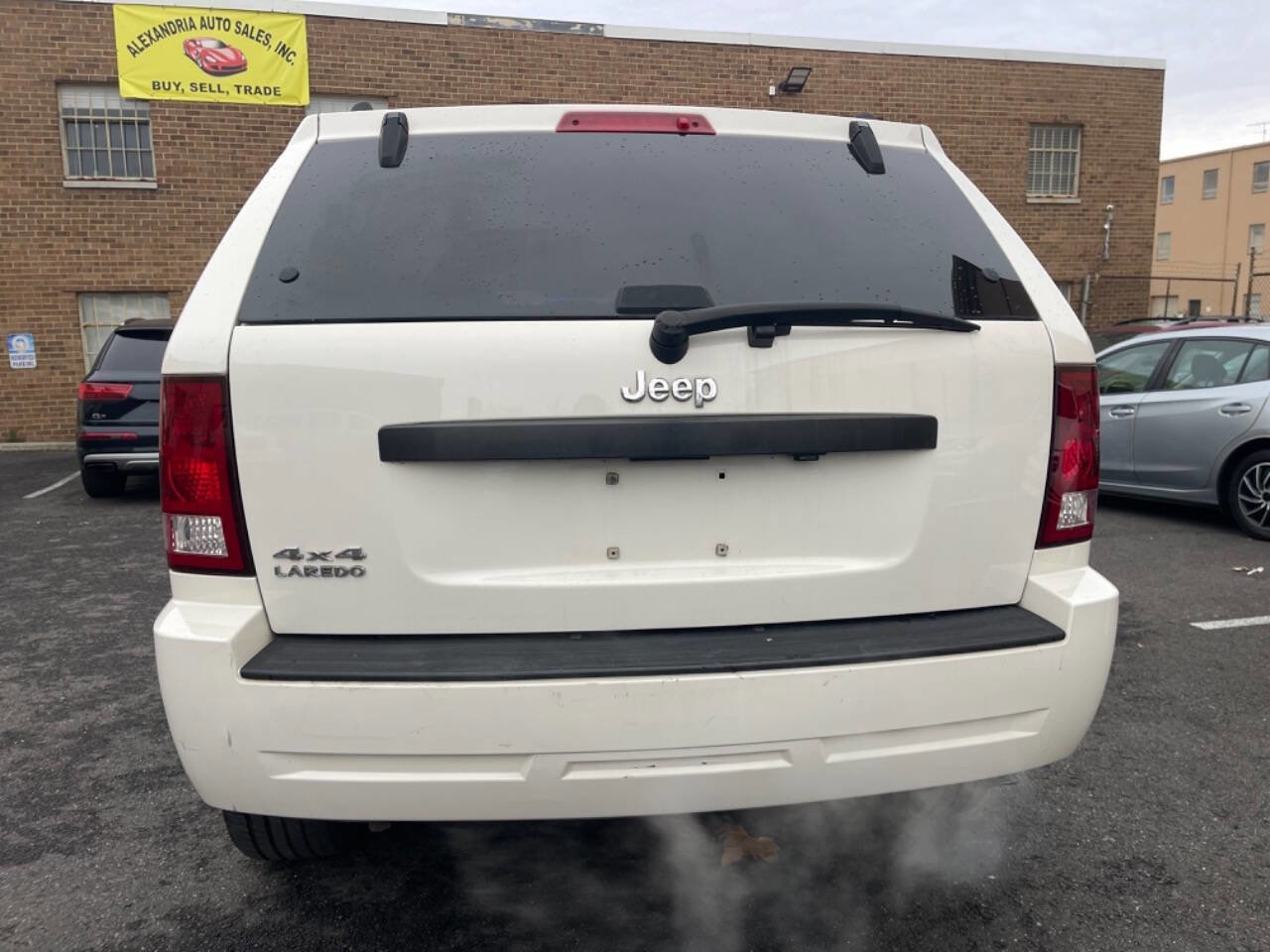 Used 2009 Jeep Grand Cherokee Laredo image 9