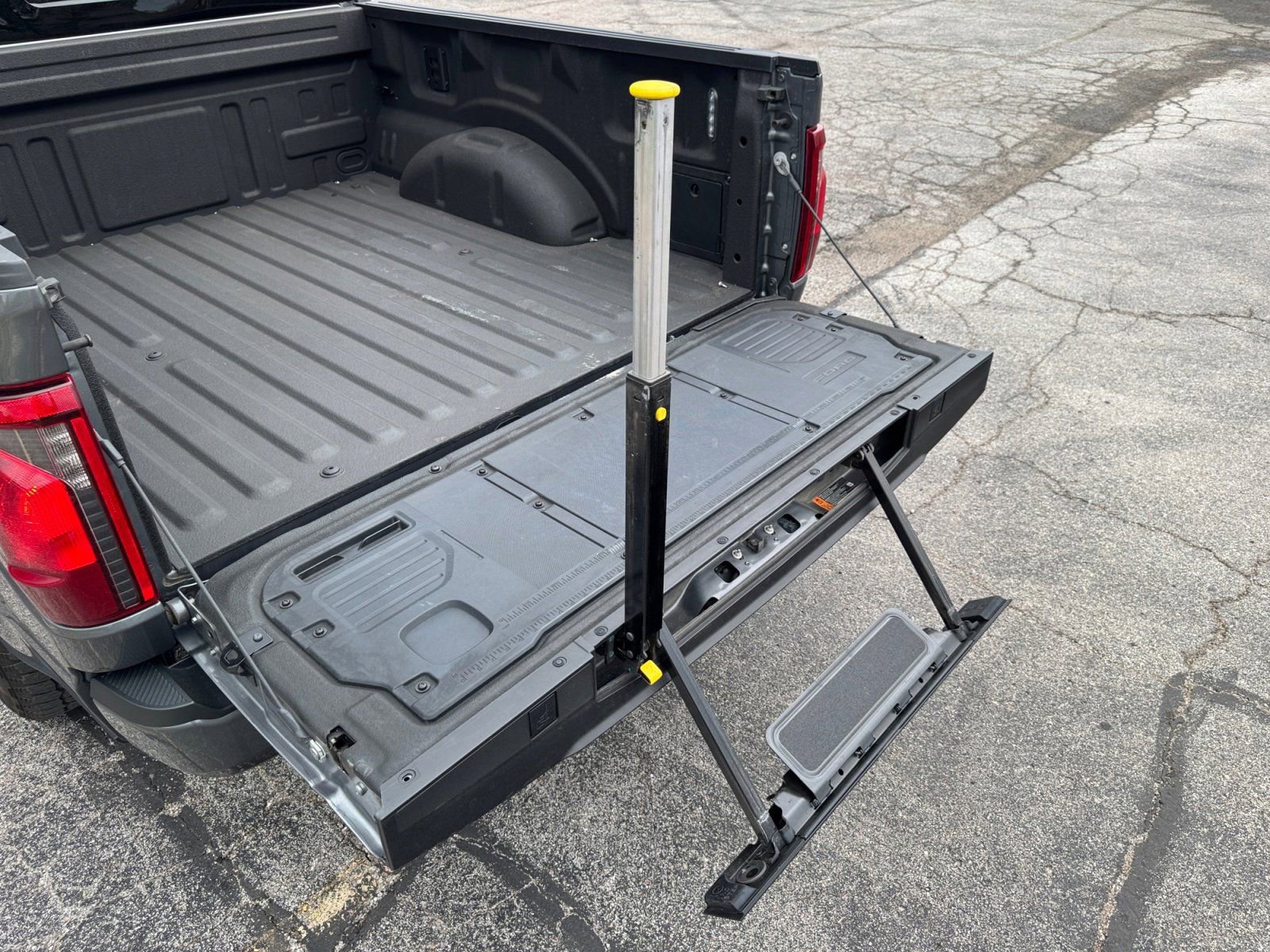 Used 2024 Ford F150 XLT w/ Equipment Group 302A MID image 16