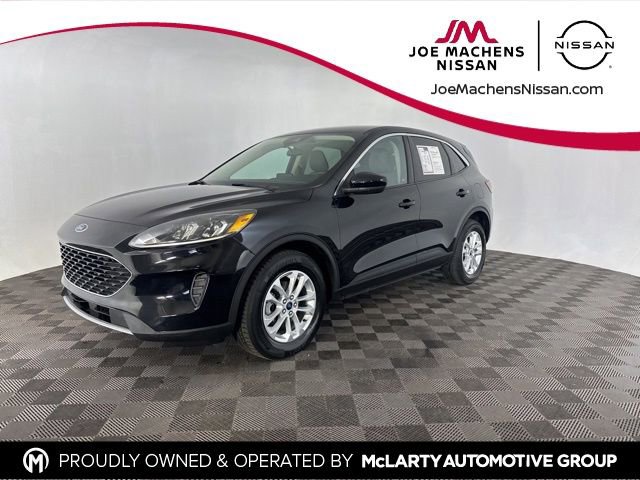 Used 2020 Ford Escape SE image 3