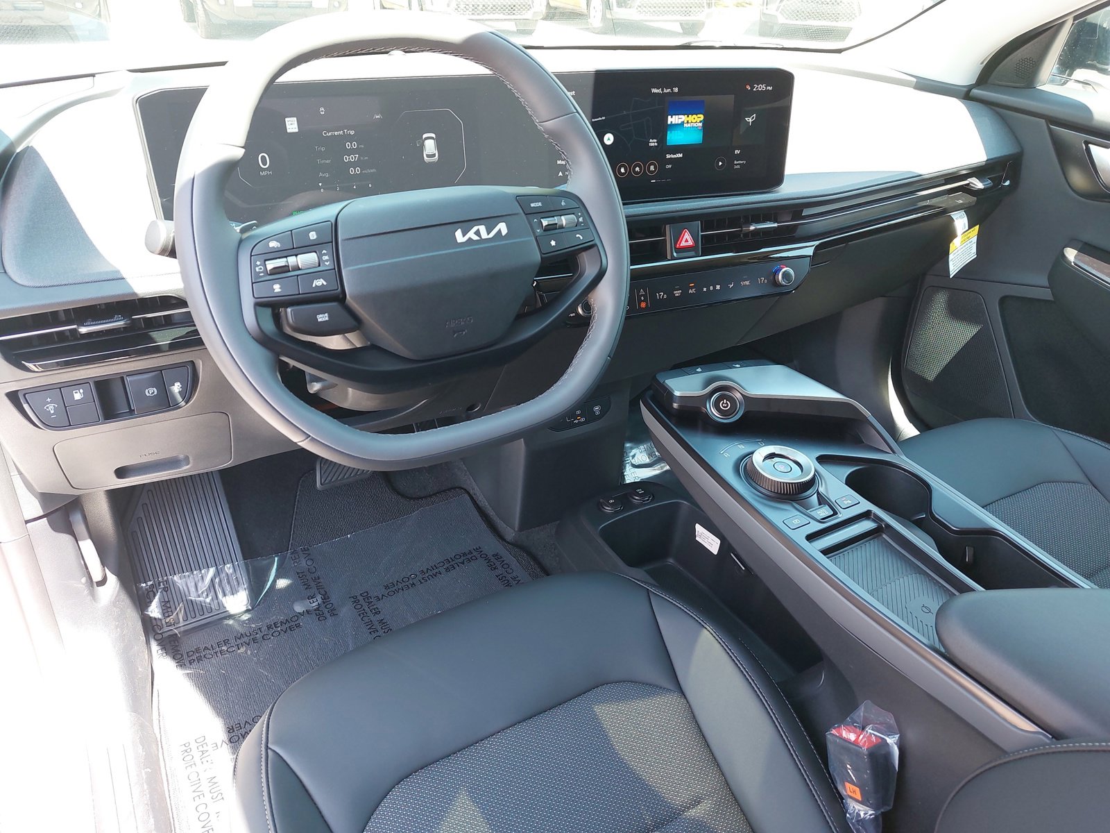 New 2025 Kia EV6 Light w/ Light LR Technology Package image 16